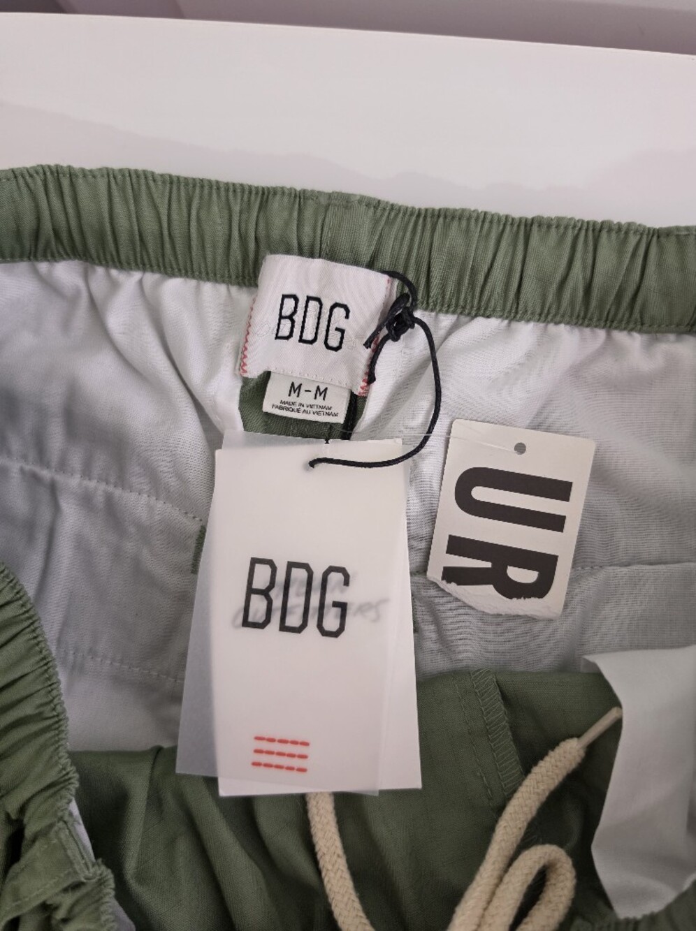 BDG Urban Outfitters Green Parachute Utility Pants Women's Size Medium NWT - Picture 10 of 14